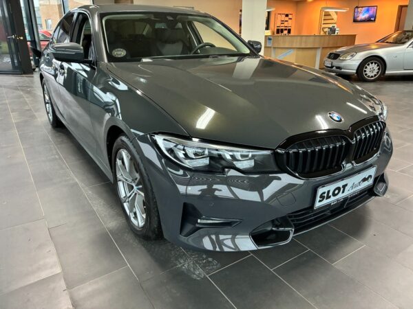 BMW 320i 2,0 Sport Line aut.